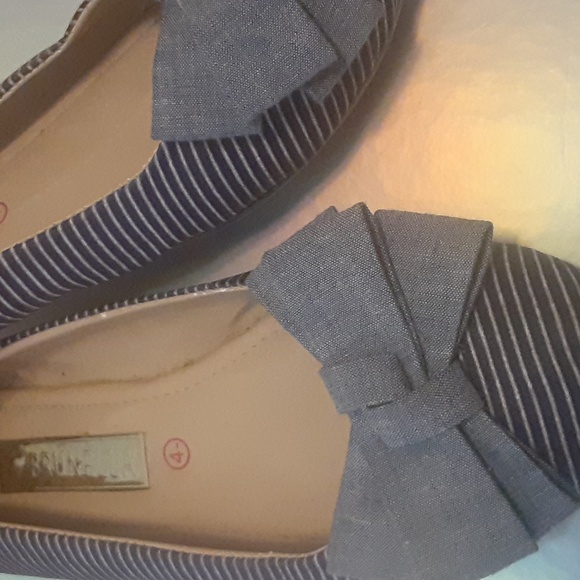 Brunella Striped Ballet Shoes - Picture 7 of 8